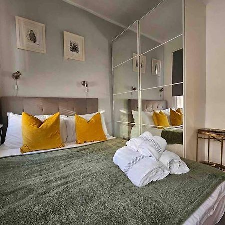 Beautiful And Spacious Flat Londyn Zewnętrze zdjęcie