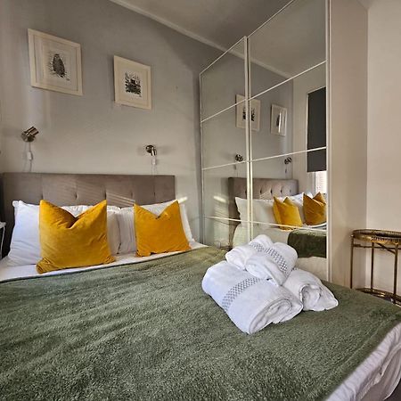 Beautiful And Spacious Flat Londyn Zewnętrze zdjęcie